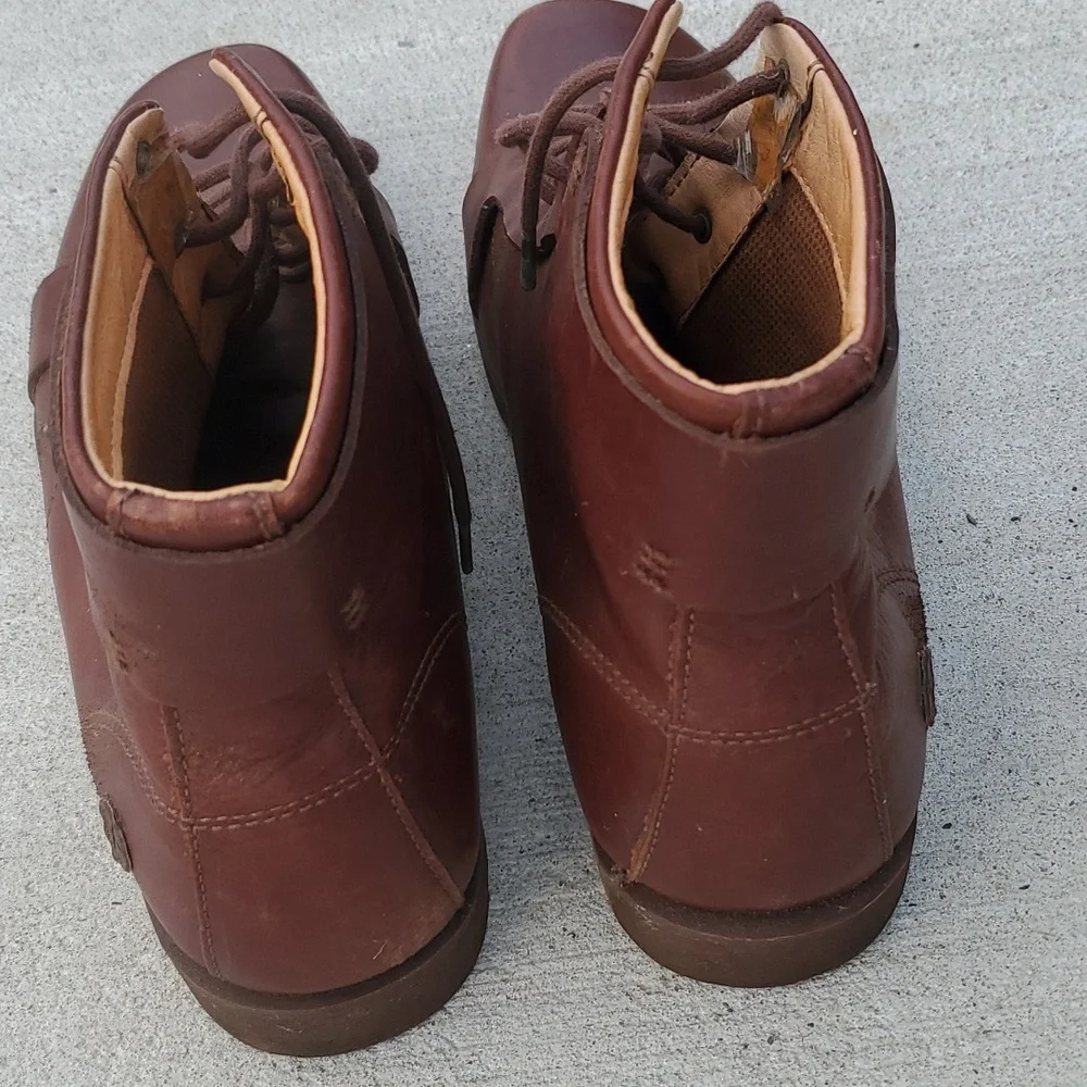 Men's Brown Leather Lace-Up Boots
